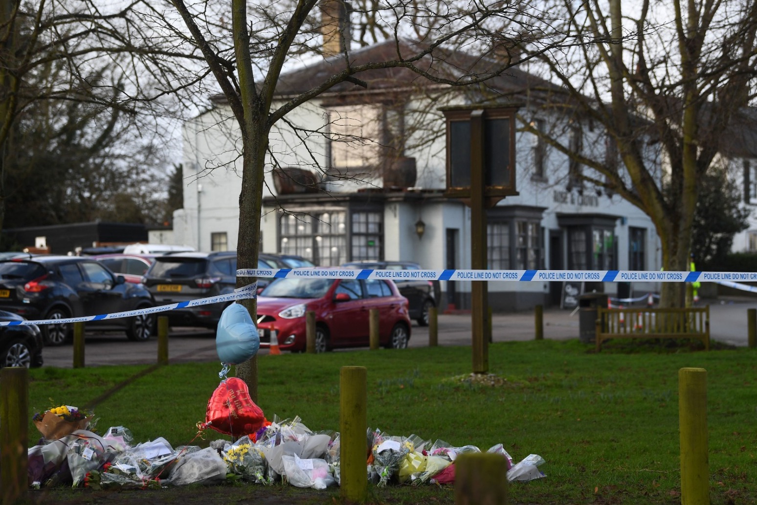 Tributes to man killed in Essex pub attack 